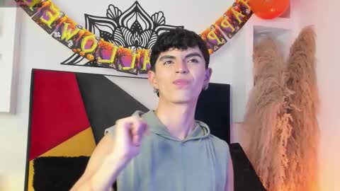 Maiky Cooper online show from 10.26.25