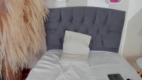 Snapshot of mailin18 chatting on 01.09.25 Mailin online show from 01.09.25