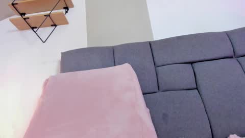 Snapshot of mailin18 chatting on 02.15.25 Mailin online show from 02.15.25