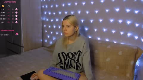 Your kitty online show from 12.24.24