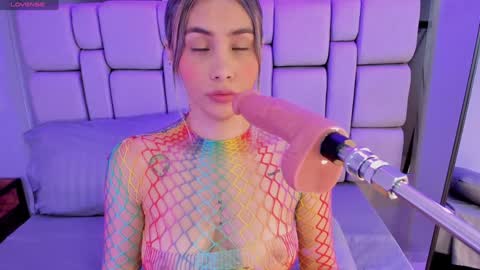 Snapshot of maily_zans chatting on 12.18.24 Maily online show from 12.18.24