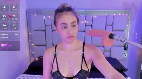 Snapshot of maily_zans chatting on 12.27.24 Maily online show from 12.27.24