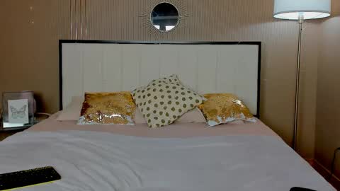 Snapshot of mailymilf chatting on 02.22.25 Sofi online show from 02.22.25