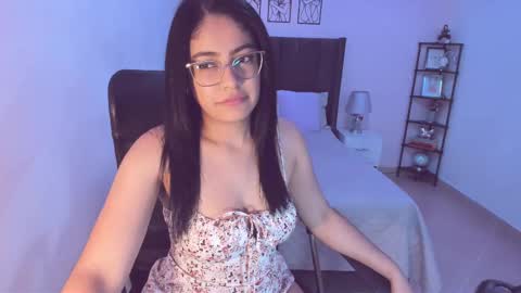 Snapshot of maite_kanes chatting on 02.15.25 Maite online show from 02.15.25