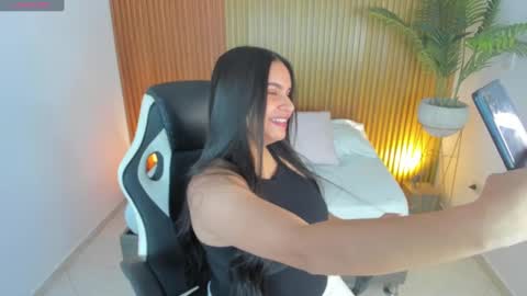 maite saens online show from 02.14.25