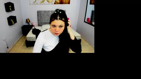 Snapshot of maite_stone1 chatting on 10.13.25 MAITE STONE1 online show from 10.13.25