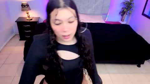 Snapshot of maite_stone1 chatting on 10.19.25 MAITE STONE1 online show from 10.19.25