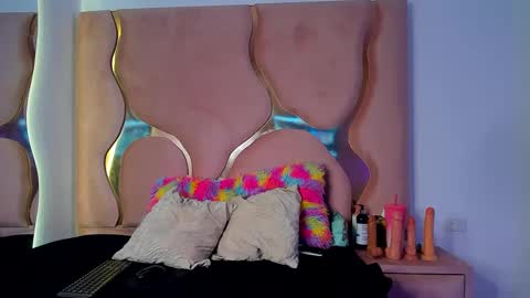 maite online show from 02.22.25