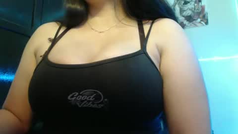 Snapshot of maitte_22 chatting on 12.14.24 Hello friends Im on another account    online show from 12.14.24