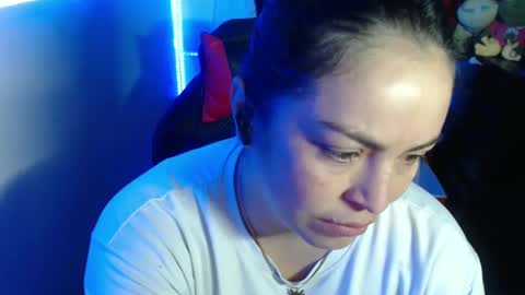 Snapshot of maitte_22 chatting on 01.16.25 Hello friends Im on another account    online show from 01.16.25