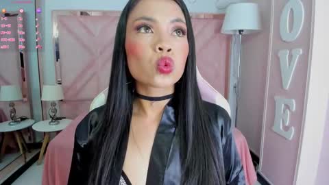 maiyajoness online show from 10.15.25