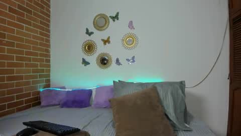 maja_hills online show from 01.13.25