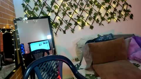 maja_hills online show from 03.12.25