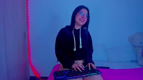 Snapshot of majo_gallego chatting on 02.12.25 majito online show from 02.12.25