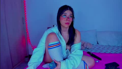 Snapshot of majo_gallego chatting on 03.11.25 majito online show from 03.11.25