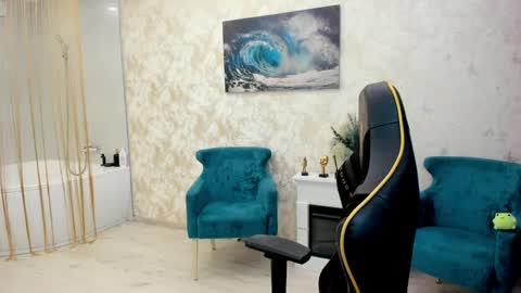 Chloe online show from 05.22.26