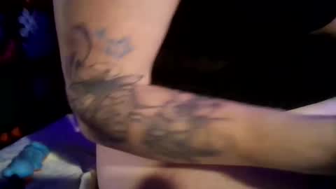 Snapshot of make_me_cum_69x chatting on 02.22.25 make_me_cum_69x online show from 02.22.25