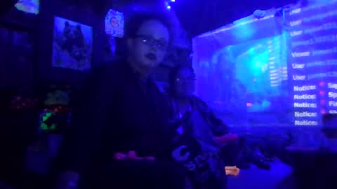 Snapshot of make_me_cum_69x chatting on 03.10.25 make_me_cum_69x online show from 03.10.25