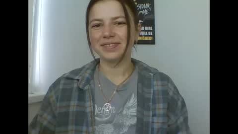 make_mesmile online show from 04.07.26