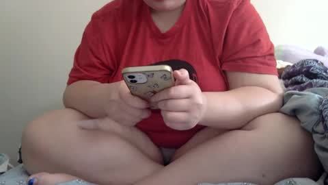 makemesquirt06 online show from 09.18.25