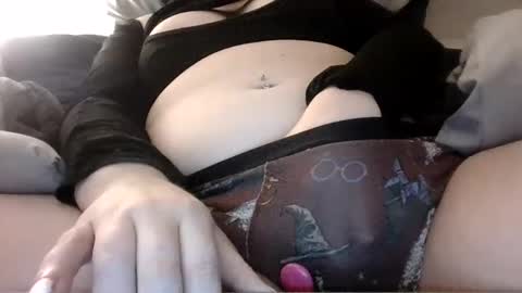 Snapshot of makemewatch chatting on 10.02.25 makemewatch online show from 10.02.25