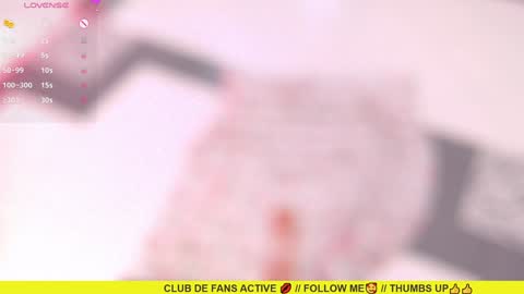 Snapshot of makena_gh chatting on 12.23.24 makena online show from 12.23.24
