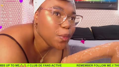 Snapshot of makena_gh chatting on 12.29.24 makena online show from 12.29.24