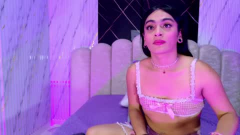 malaia thompson  online show from 05.04.26