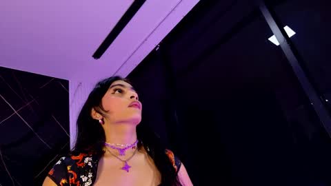 malaia thompson  online show from 05.09.26