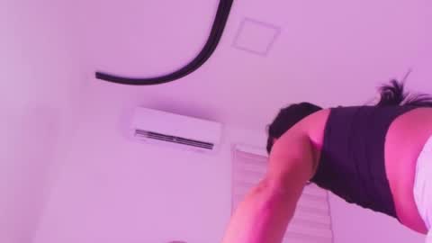 malaia thompson  online show from 06.09.26