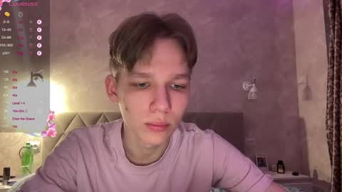 Snapshot of malcolm_yang chatting on 01.12.25 Tom and Mark 3 online show from 01.12.25