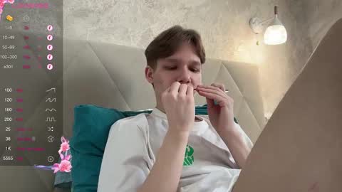 Snapshot of malcolm_yang chatting on 02.07.25 Tom and Mark 3 online show from 02.07.25