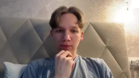 Snapshot of malcolm_yang chatting on 02.24.25 Tom and Mark 3 online show from 02.24.25