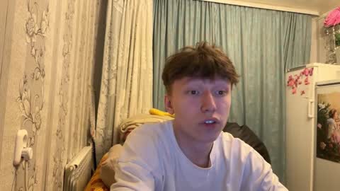 Snapshot of malcolm_yang chatting on 09.18.25 Tom and Mark 3 online show from 09.18.25