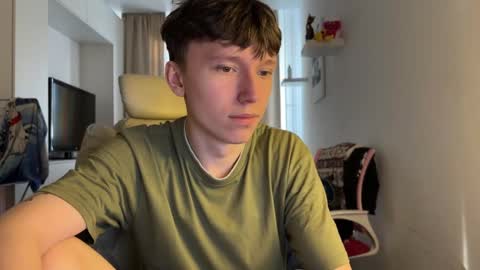 Snapshot of malcolm_yang chatting on 09.26.25 Tom and Mark 3 online show from 09.26.25