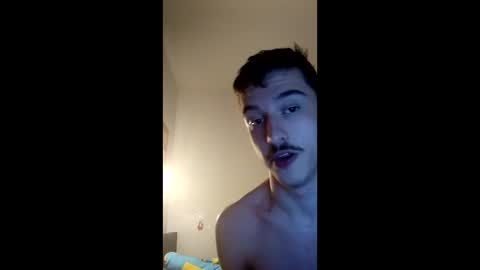 Snapshot of male20y chatting on 03.10.26 male20y online show from 03.10.26