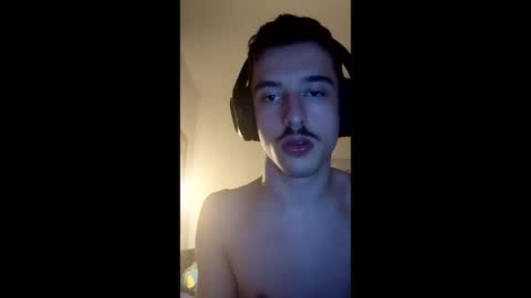 Snapshot of male20y chatting on 03.13.26 male20y online show from 03.13.26