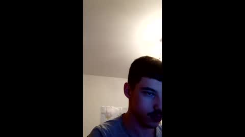 Snapshot of male20y chatting on 03.18.26 male20y online show from 03.18.26