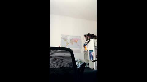 Snapshot of male20y chatting on 04.23.26 male20y online show from 04.23.26
