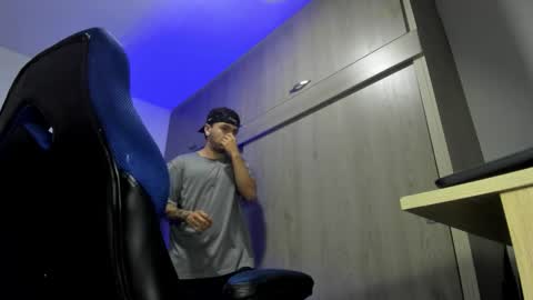 ADAM         online show from 11.05.25