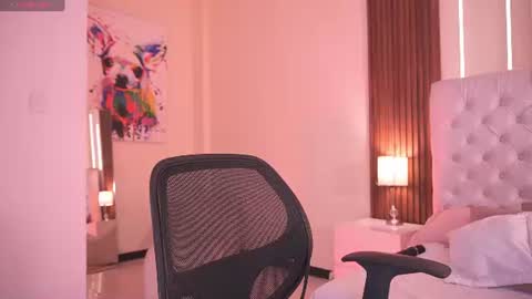 Snapshot of malejasaenz chatting on 06.29.26 Alejandra Take domi control in 100 tkns 5 min. Dont miss my moans online show from 06.29.26
