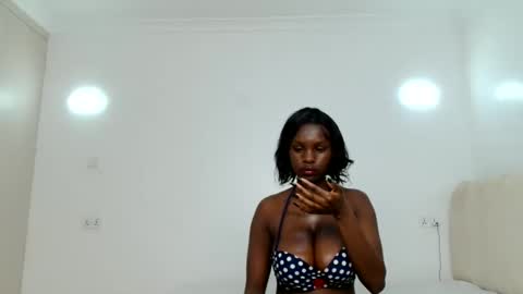 Snapshot of malia_baby chatting on 06.02.26 malia online show from 06.02.26