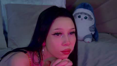 Snapshot of malialandre chatting on 01.24.25 Malialandre online show from 01.24.25
