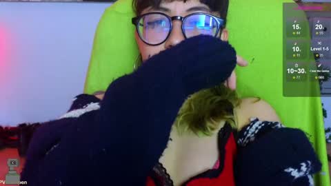 Snapshot of malicia_witch_ chatting on 01.08.25 Mar  Alicia     Rosie  v A L I C I A W I T C -  Meg Cherie online show from 01.08.25