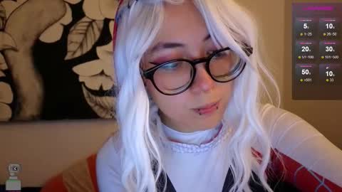 Snapshot of malicia_witch_ chatting on 10.23.25 Mar  Alicia     Rosie  v A L I C I A W I T C -  Meg Cherie online show from 10.23.25
