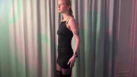 Malinka online show from 10.15.25