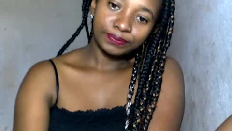 malinah01 online show from 12.14.24