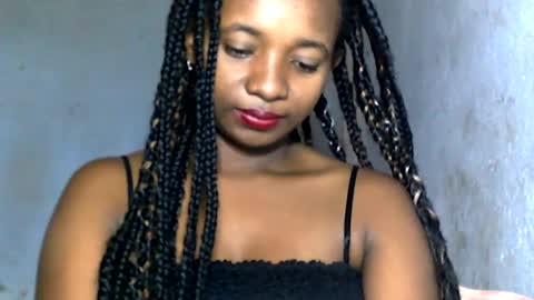 malinah01 online show from 12.14.24