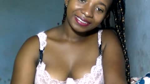 malinah01 online show from 12.16.24