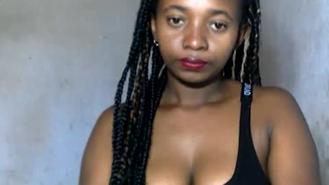 malinah01 online show from 12.19.24